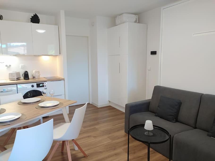Ideal Saint Raphael Piscine Clim Parking Apartment Exterior foto